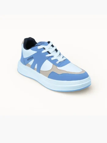 Single light blue casual sneaker for men with white side panel and beige accent, angled view.