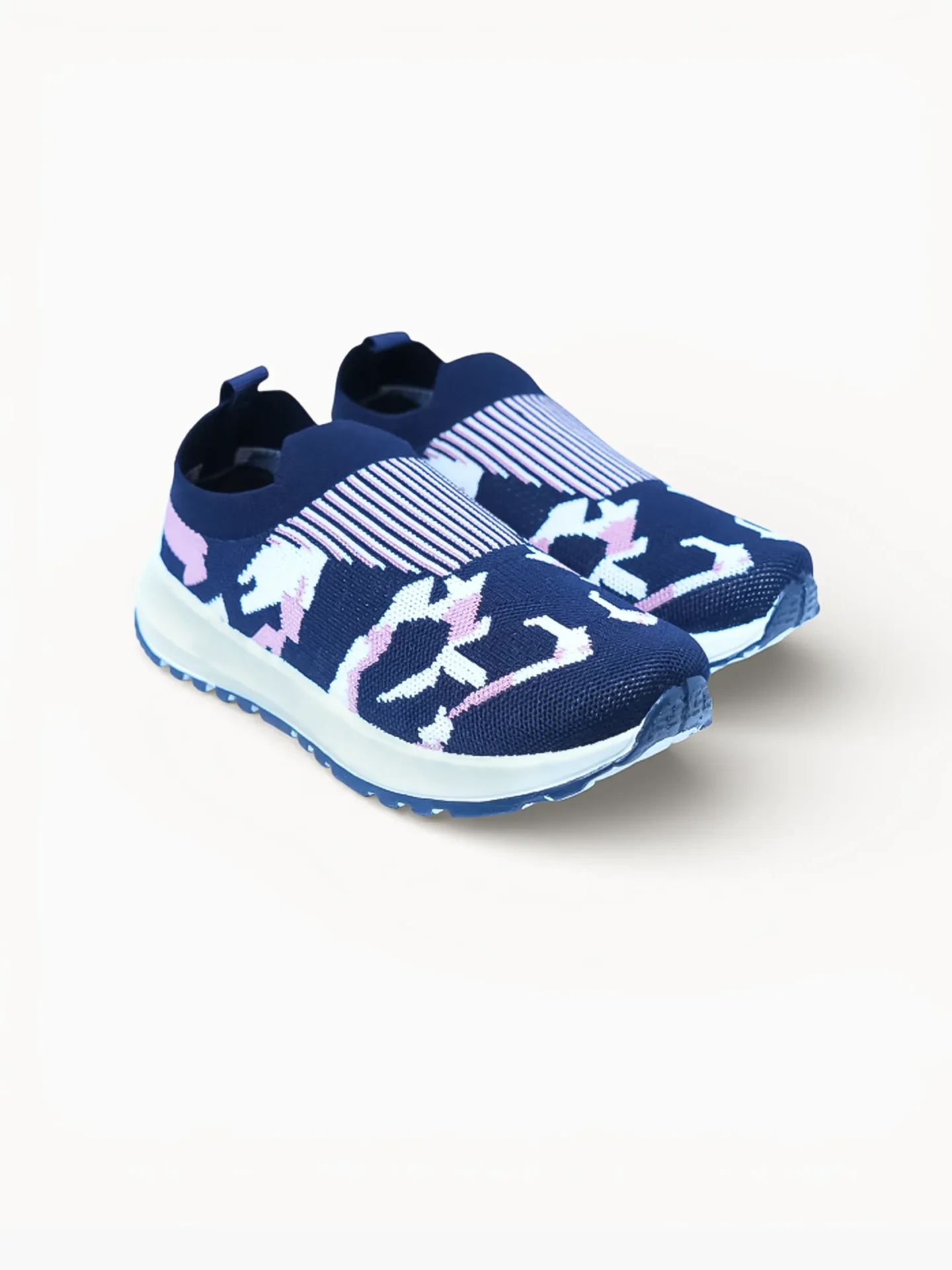Women’s navy slip‑on sport shoes angled view Pair of women’s navy slip‑on sport shoes with pastel knit design, light cushioned sole and blue outsole, angled front view.